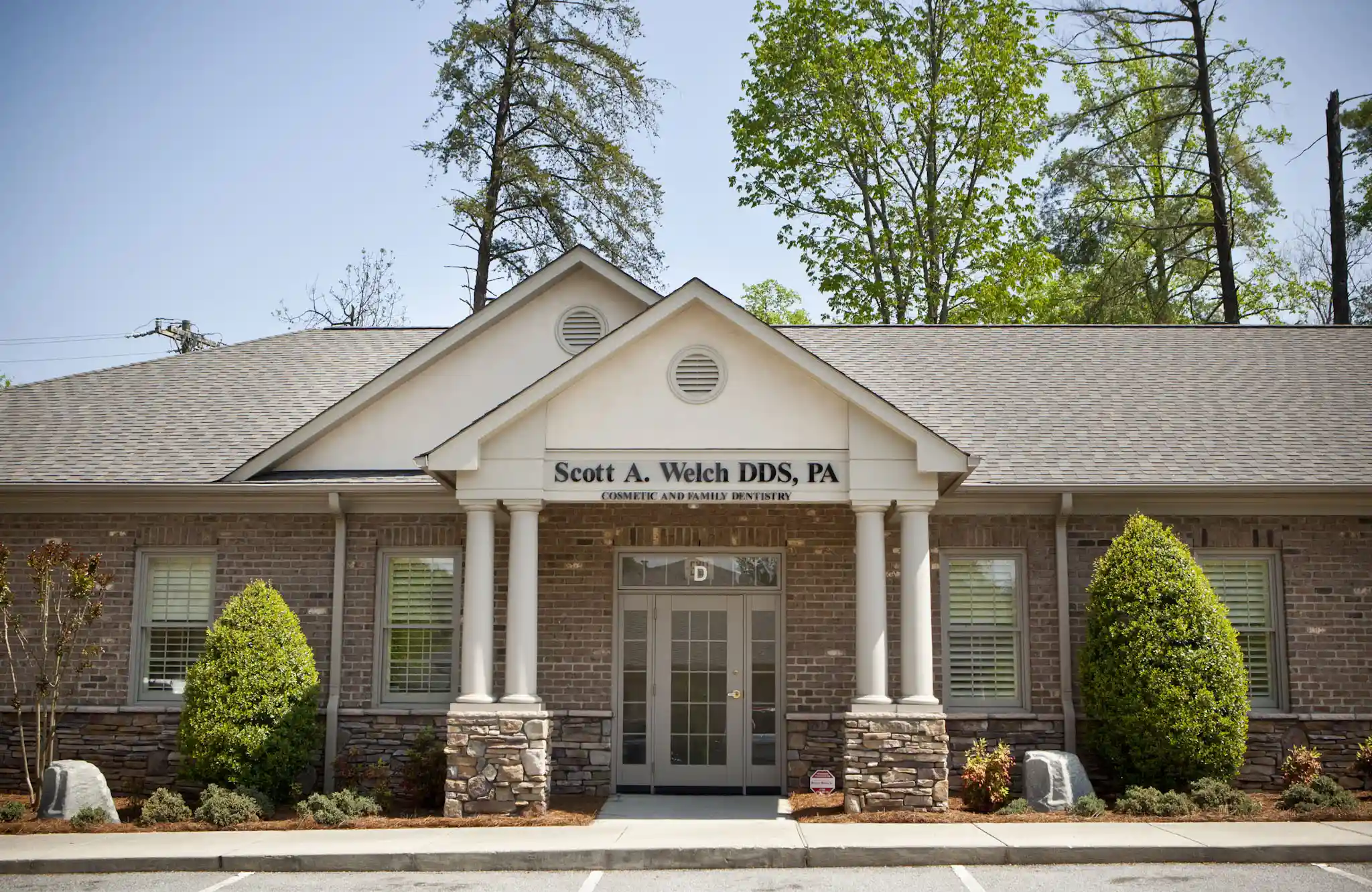 Dr. Welch dental office building photo